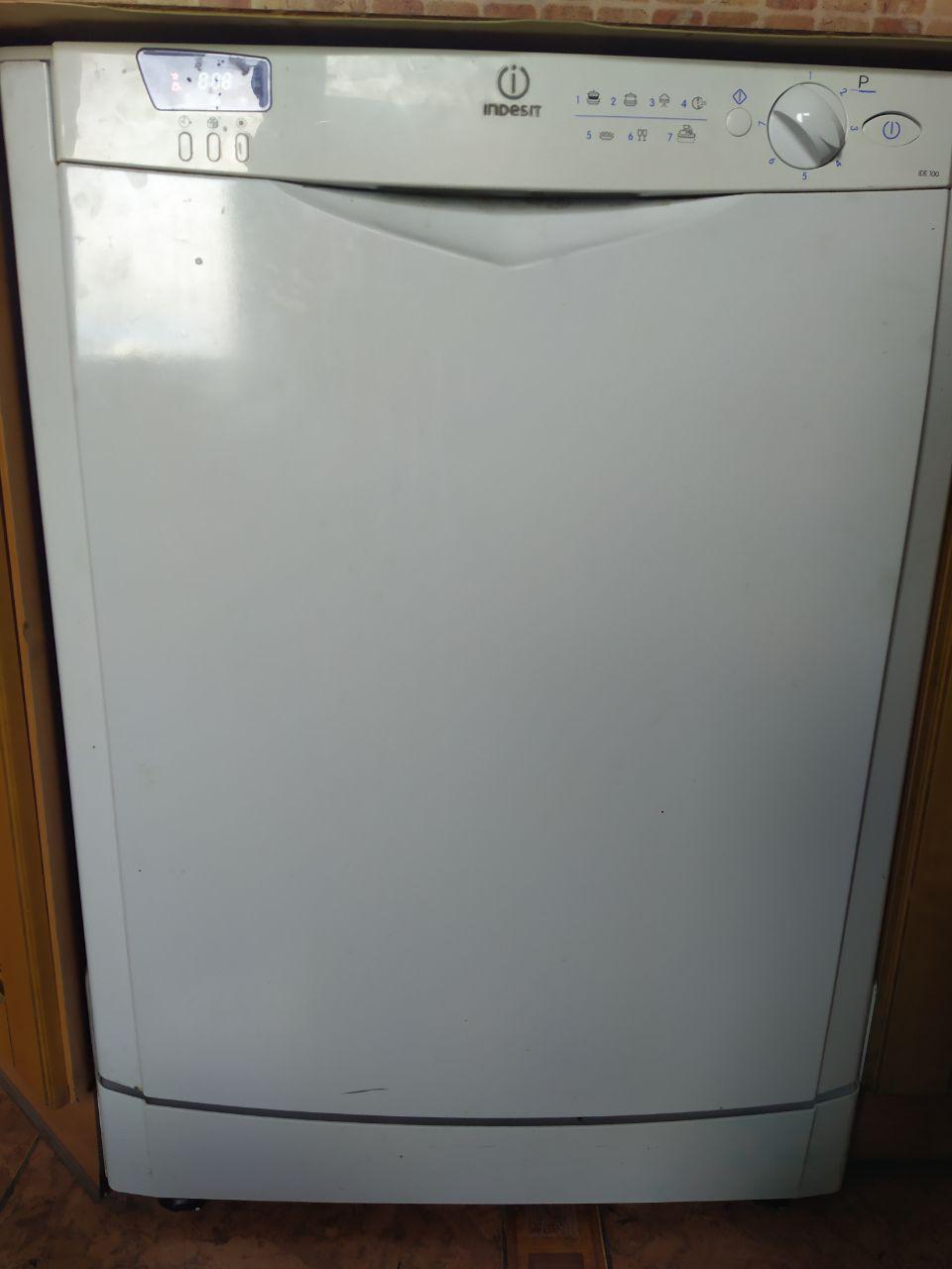 Фото встраиваемой посудомоечной машины Indesit (Индезит)